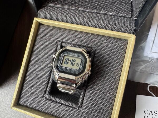 【未使用・限定】CASIO カシオ時計事業50周年 CRW-001-1JR
