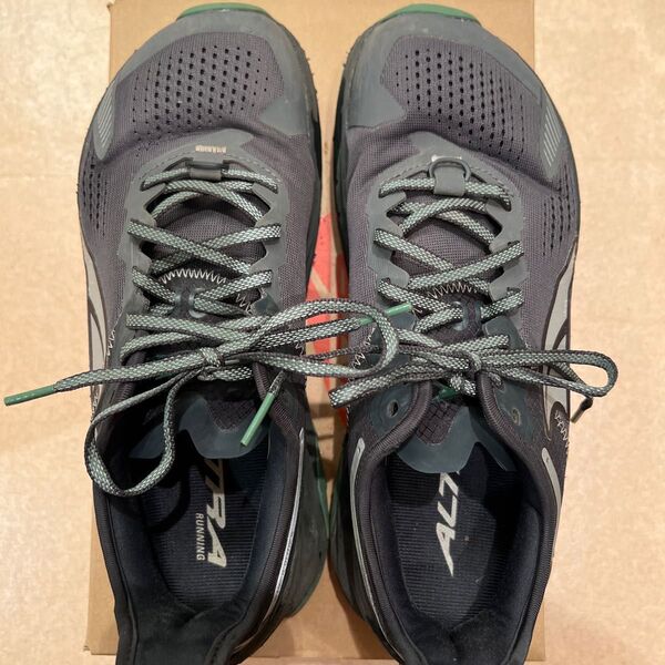 Altra アルトラ Olympus5 オリンパス5 ダークグレー