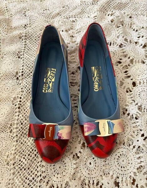 新品Salvatore Ferragamo ヴァラリボン フラットシューズ マルチカラー 7