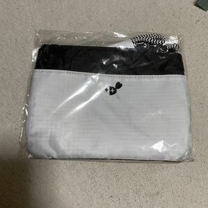 値下げ不可レトルトチャーム付きサコッシュ