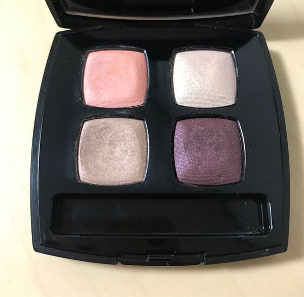 【限定色】CHANEL アイシャドウ レキャトルオンブル 34エクロジオン