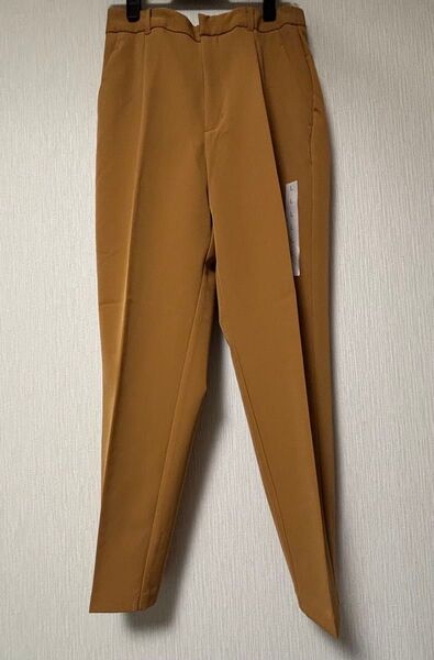 新品未使用 GU ストレッチテーパードパンツ Lサイズ