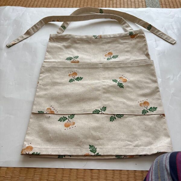 手作りエプロン (新品)