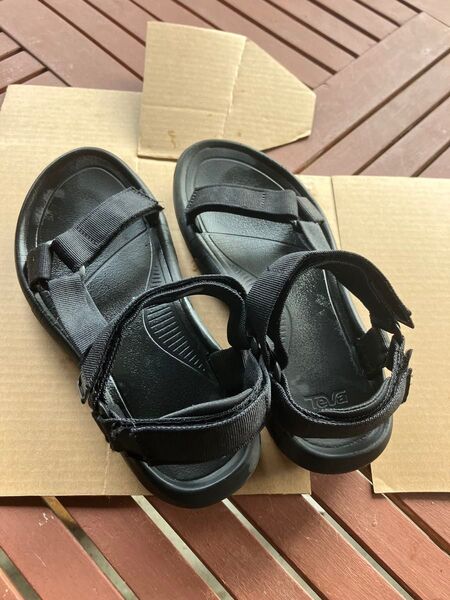 Teva ハリケーンXLT2 サンダル 黒 27cm