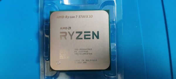 AMD Ryzen 7 5700X3D バルク品
