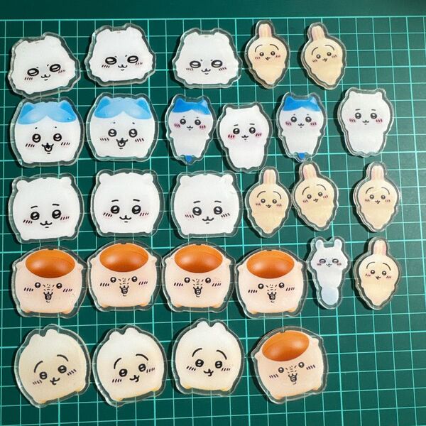 新作 ちいかわ アクリル4cm
