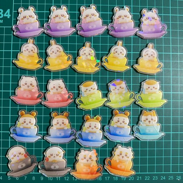 再入荷 ちいかわ アクリル4cm