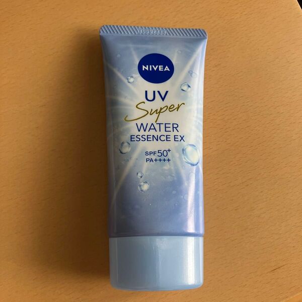 ニベアUV ウォーターエッセンスEX <日やけ止めエッセンス>顔・からだ用 未使用