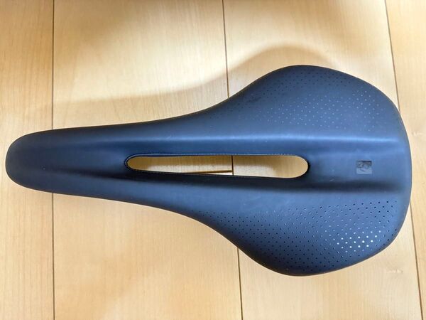 bontrager ボントレガー verse comp サドル 270mm × 145mm 髙クッション性