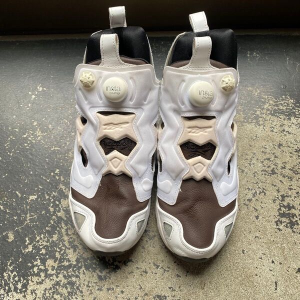 Reebok Insta Pump Fury リーボック ポンプフューリー カスタム スニーカー 24.5 白 黒 合皮 あり