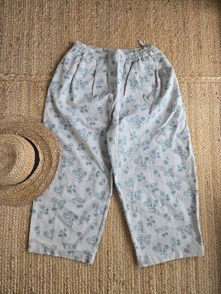 未使用★サマンサモスモスsm2小花刺繍のクロップドパンツ/定価7150円 ナチュラル系 イージーパンツ