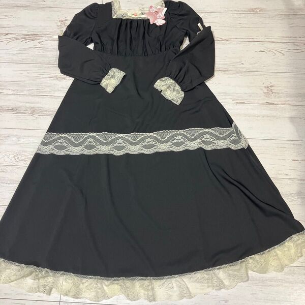 星名桜子 しまむらコラボ スクエアネックレースワンピース ブラック M