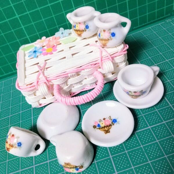 【新品】ドールハウスミニチュアティーセットハンドメイドバスケット(花束)