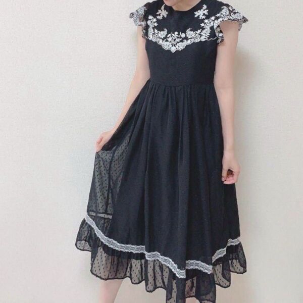 AnMILLE アンミール 刺繍 ドビーシフォンシシュウOP BK ワンピース ブラック M