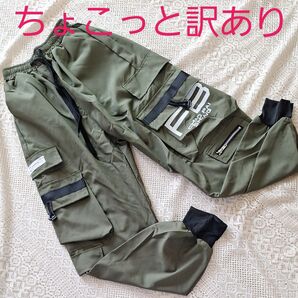 メンズ カーゴパンツ オリーブグリーン カーキ ポケット ファスナー 薄手 ウエストゴム 男性 ポケット収納 カジュアル おしゃれ