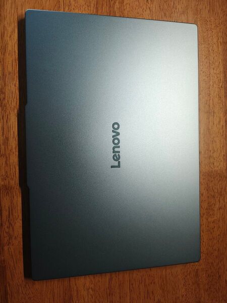 Lenovo Yoga Slim 7i Aura Edition Gen 9 (15.3型 Intel) ノートパソコン