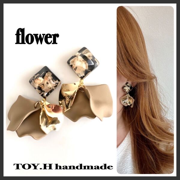ドライフラワースクエア カーキ花びら ハンドメイドピアス イヤリング