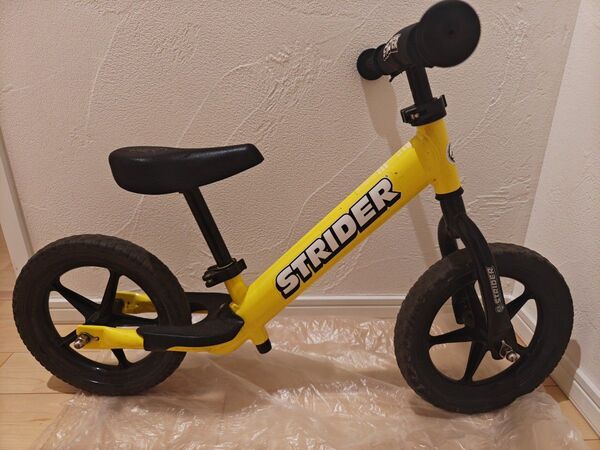 ストライダー スポーツモデル (STRIDER Sport) 12インチ 本体 イエロー 日本正規品