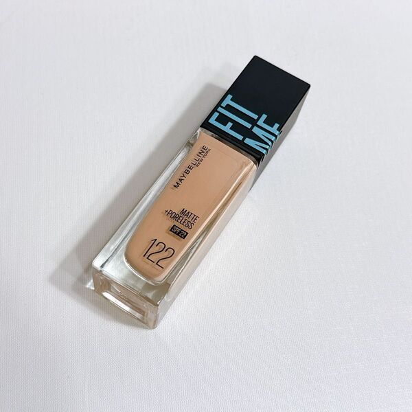 Maybelline メイベリン フィットミー リキッド ファンデーション 122