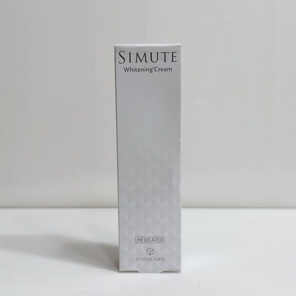 新品 SIMUTE シミュート薬用美白クリーム 30g 薬用ピュアホワイトクリーム 美白 美容液 フェイスクリーム