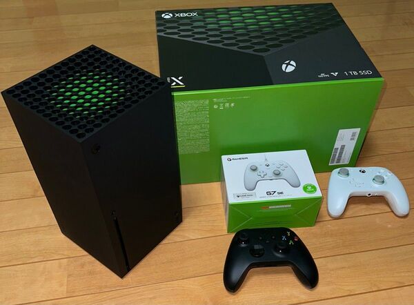 マイクロソフト XBOX Series X RRT-00015と付属のコントローラーとgamesir g7se