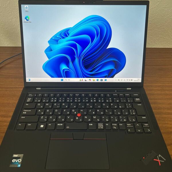 ThinkPad X1 Carbon Gen10 第12世代core i5 -1245U/8GB/256GB