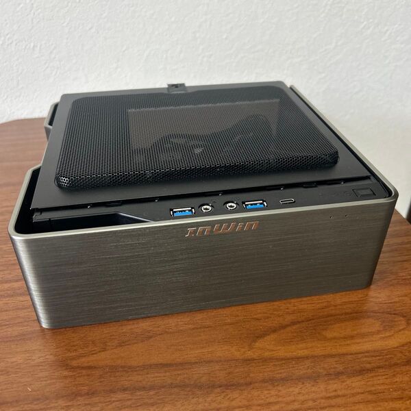 Chopin MAX IW-CS-CHOPINMAXGRE-PS200W Mini-ITXマザー対応のコンパクトなケース
