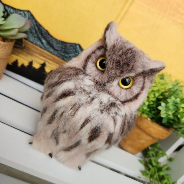 ハンドメイド 羊毛フェルト置物コノハズク