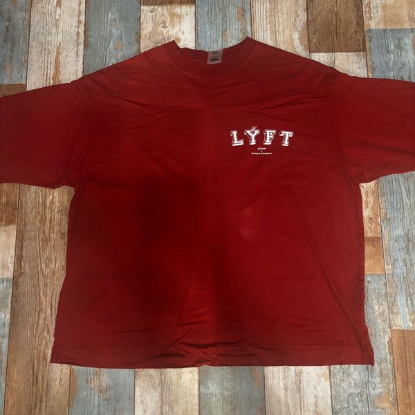 LYFT COLLEGE LOGO VINTAGE EXTRA BIG T-SHIRT - RED XL