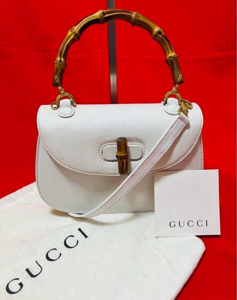 レア色.定価81万】GUCCI グッチ バンブー ターンロック カバン バッグ シボ革 革 レザー 白 ホワイト