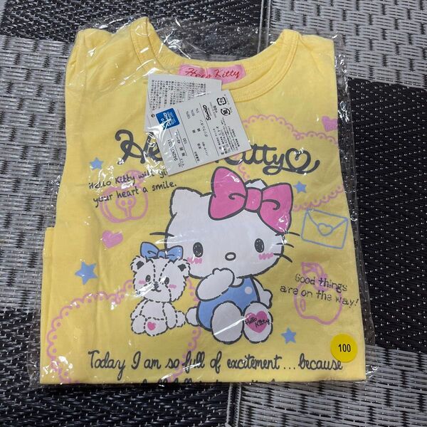 新品タグ付き 未開封 サンリオ ハローキティ キティ 半袖Tシャツ Tシャツ トップス 100 キッズ 子供服 カットソー