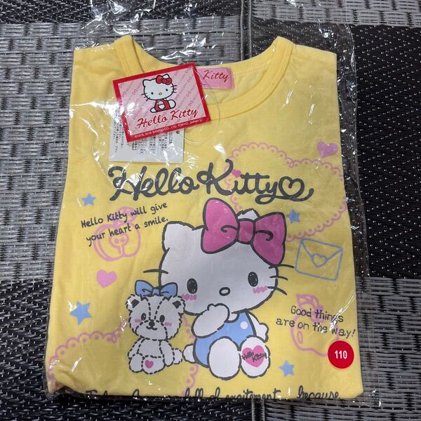 新品タグ付き サンリオ ハローキティ キティ 半袖Tシャツ Tシャツ トップス 110 キッズ 子供服 カットソー
