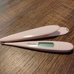 テルモ 婦人電子体温計 ピンク