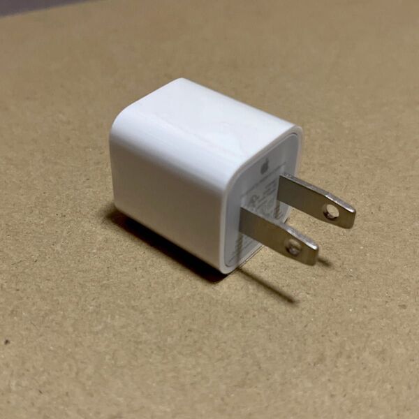 新品・未使用 APPLE純正 USB電源アダプター 5W