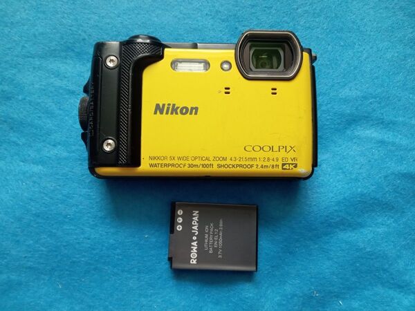 Nikon COOLPIX W300