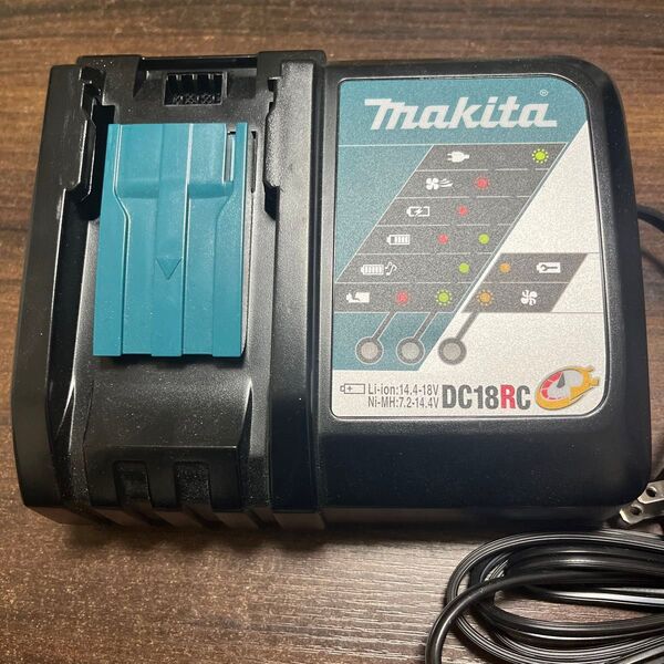マキタバッテリー充電器