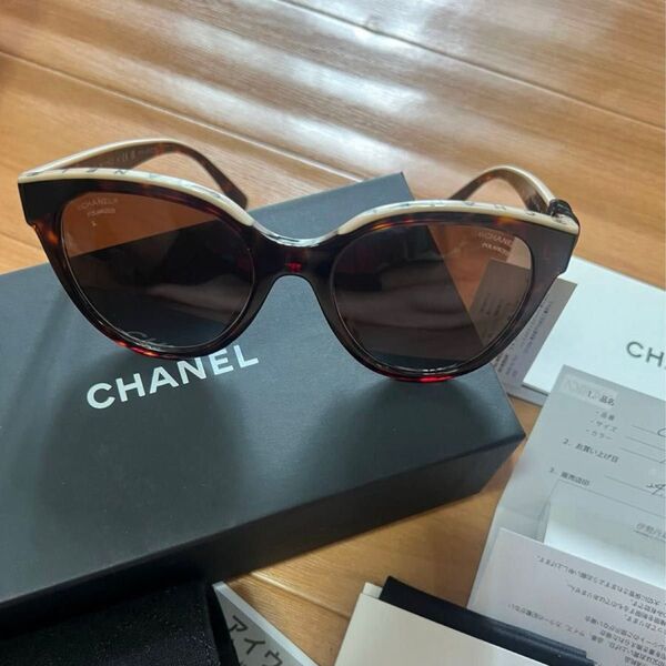 【新品未使用】CHANEL サングラス 保障証付き