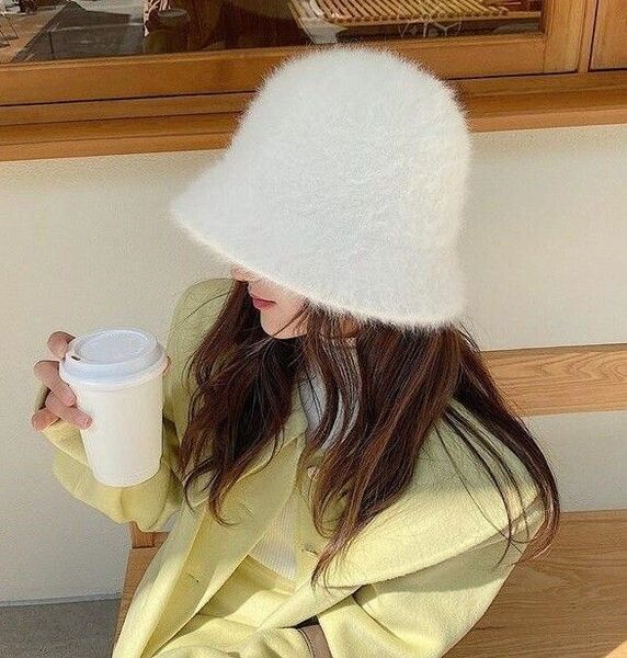 ☆未使用に近い美品☆ COCOMOMO ふわふわあったか 大人可愛い フェイクファー バケットハット 【オフホワイト・58~60】