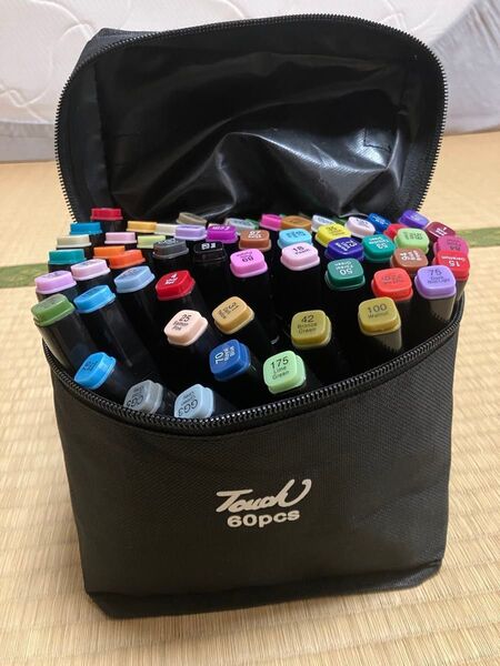 【最終値下】TOUCH YOUCH YOUCH マーカーペン 大容量60色 バッグセット