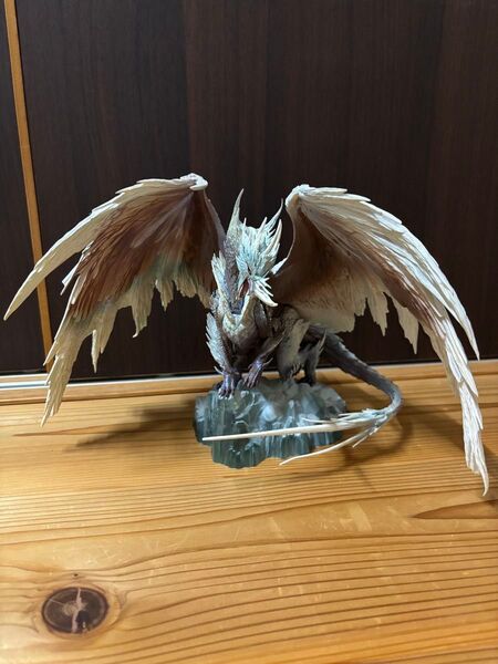 イヴェルカーナ 一番くじ フィギュア