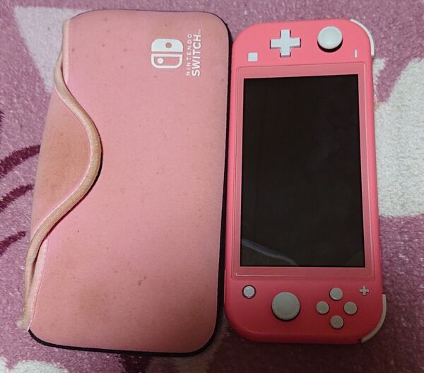 Nintendo Switch Lite コーラルピンク 本体、使えません ジャンク品汚れあり