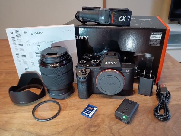 シャッター数:1,484回【センサー清掃+レンズプロテクター付き】未使用級 SONY α7II 高性能レンズKit【取説+元箱付】