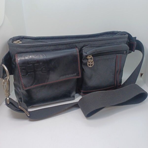【美品】CASTELBAJAC(カステルバジャック)ショルダーバッグ ボディバッグ ブラックショルダーバッグ