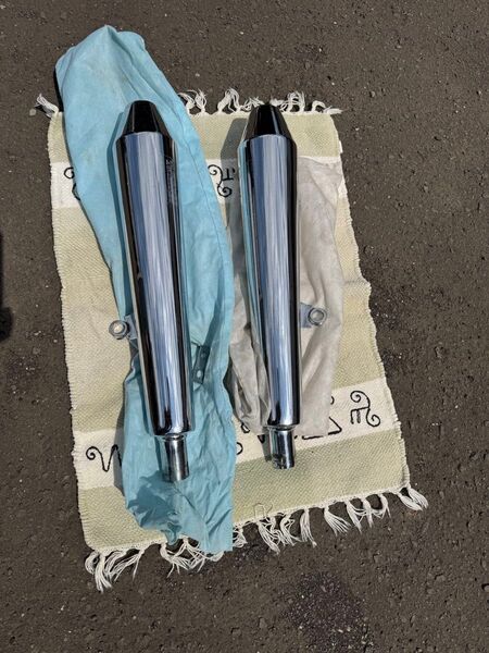 トライアンフ スラクストン 純正OPスポーツマフラー 左右