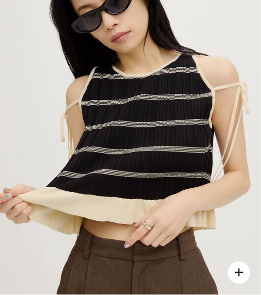 MEDI PURIPURI SHORT KNIT TOP