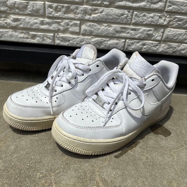 NIKE AIR FORCE 1 白スニーカー 24.5㎝ ナイキスニーカー エアフォースワン