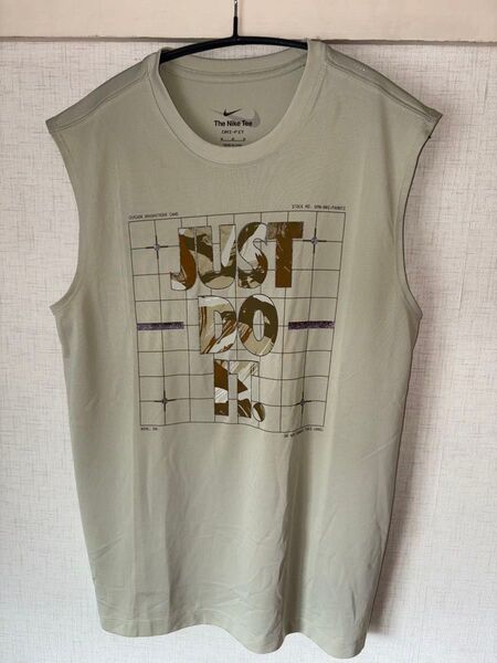 ナイキ DRI-FIT カモスリーブレス Tシャツ