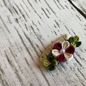 つまみ細工 お花の髪飾り 小さめ ハンドメイド パッチン留め キッズ わんこ