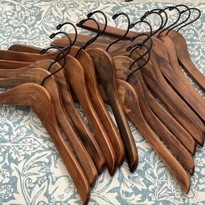 美品☆Horn Please/Lotus 木製 ウッドハンガー 20本 アンティーク加工 木製ハンガー ハンガーまとめ売り 古着屋