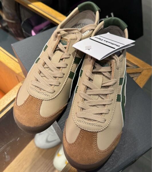 Onitsuka Tiger スニーカー オニツカタイガー MEXICO靴 メキシコ66 23.5cm 新品